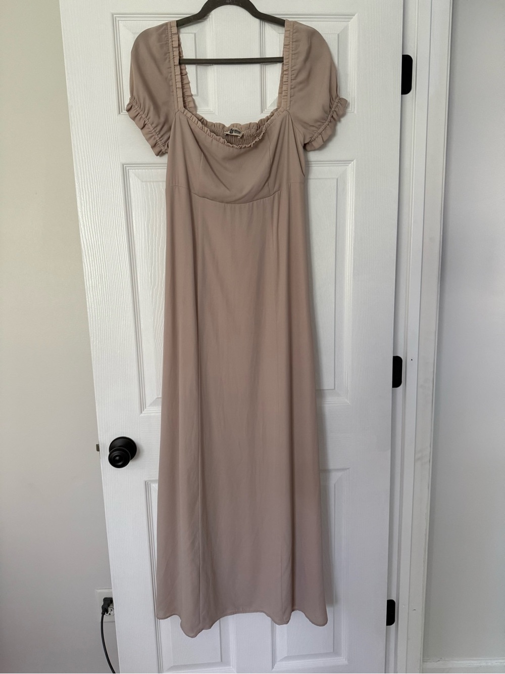 Show Me Your Mumu Brittany Maxi Dress in Dusty Blush Crisp